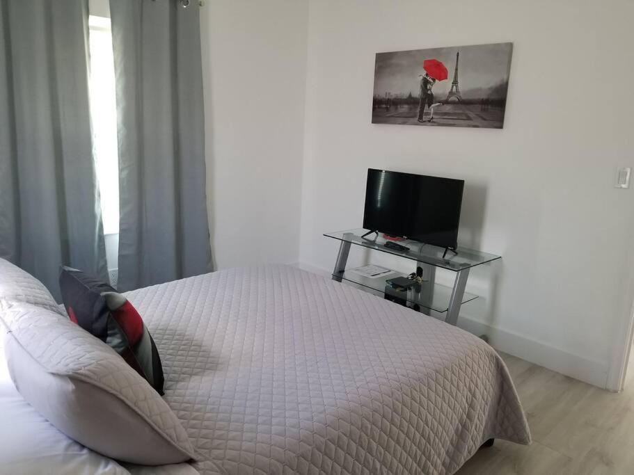 My Lovely Home In Miami 15 Minutes From The Beach Dış mekan fotoğraf