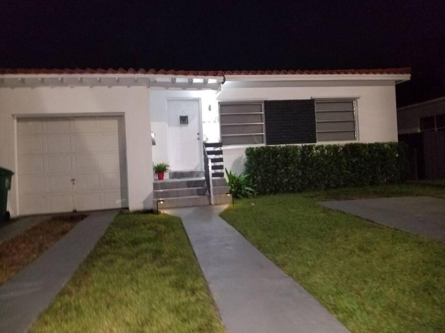 My Lovely Home In Miami 15 Minutes From The Beach Dış mekan fotoğraf